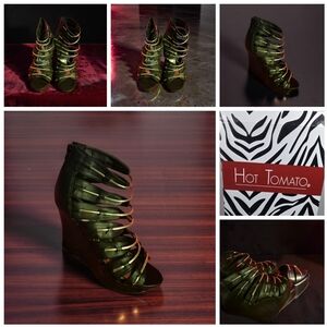 Hot Tomato BLACK Strappy Wedge Sandals with SILVER Accents